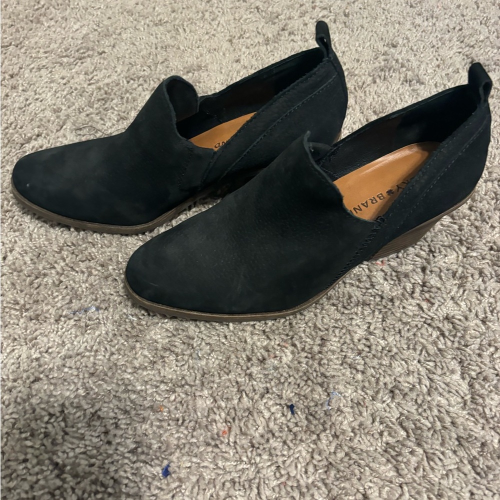 Barely worn Lucky Brand bootie!!!
